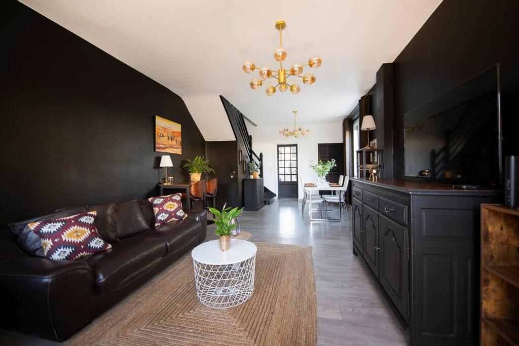 Jolie Maison Sur Orleans, Parking & Climatisation Екстериор снимка