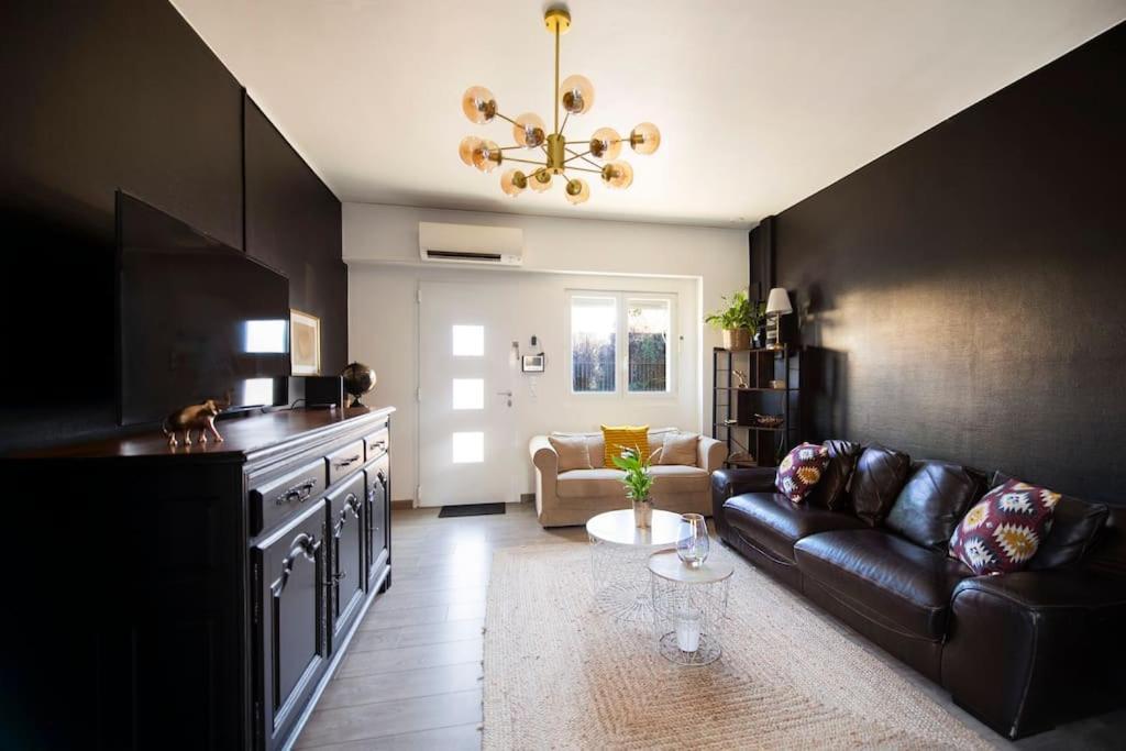 Jolie Maison Sur Orleans, Parking & Climatisation Екстериор снимка