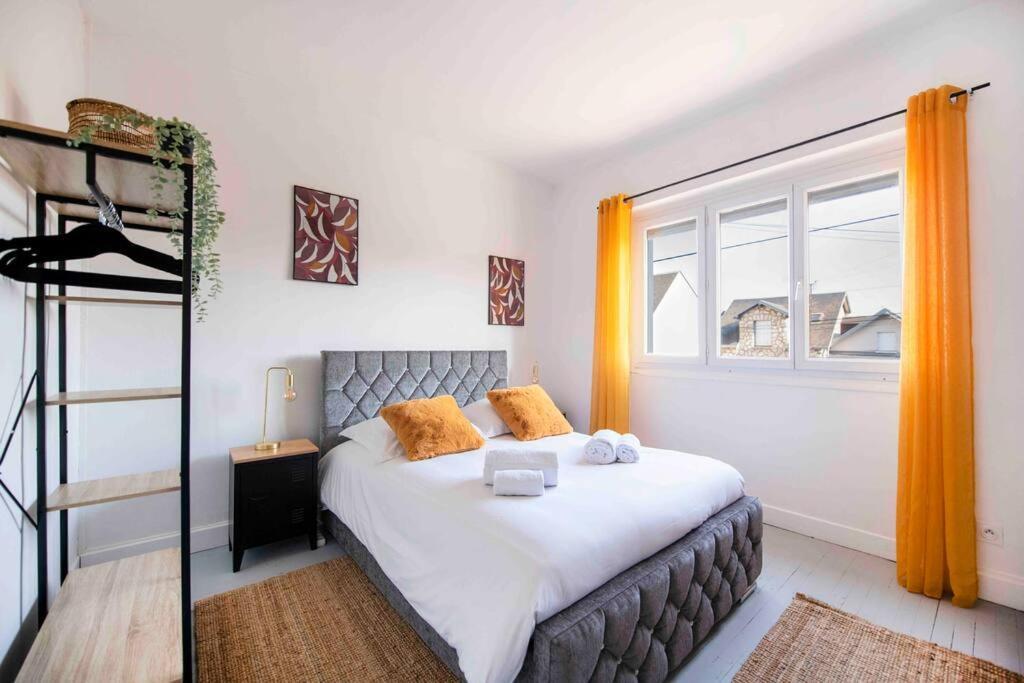 Jolie Maison Sur Orleans, Parking & Climatisation Екстериор снимка
