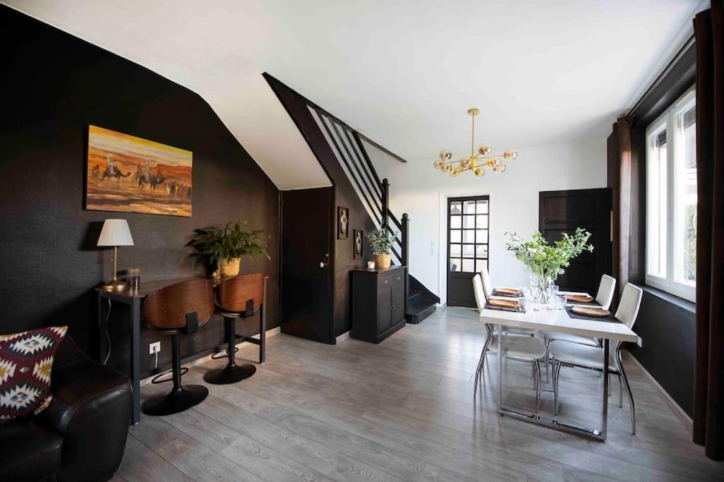 Jolie Maison Sur Orleans, Parking & Climatisation Екстериор снимка